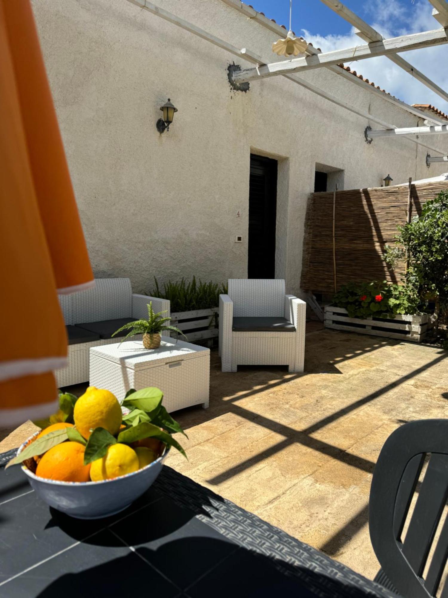 Hostal Trenasse Marsala Exterior foto